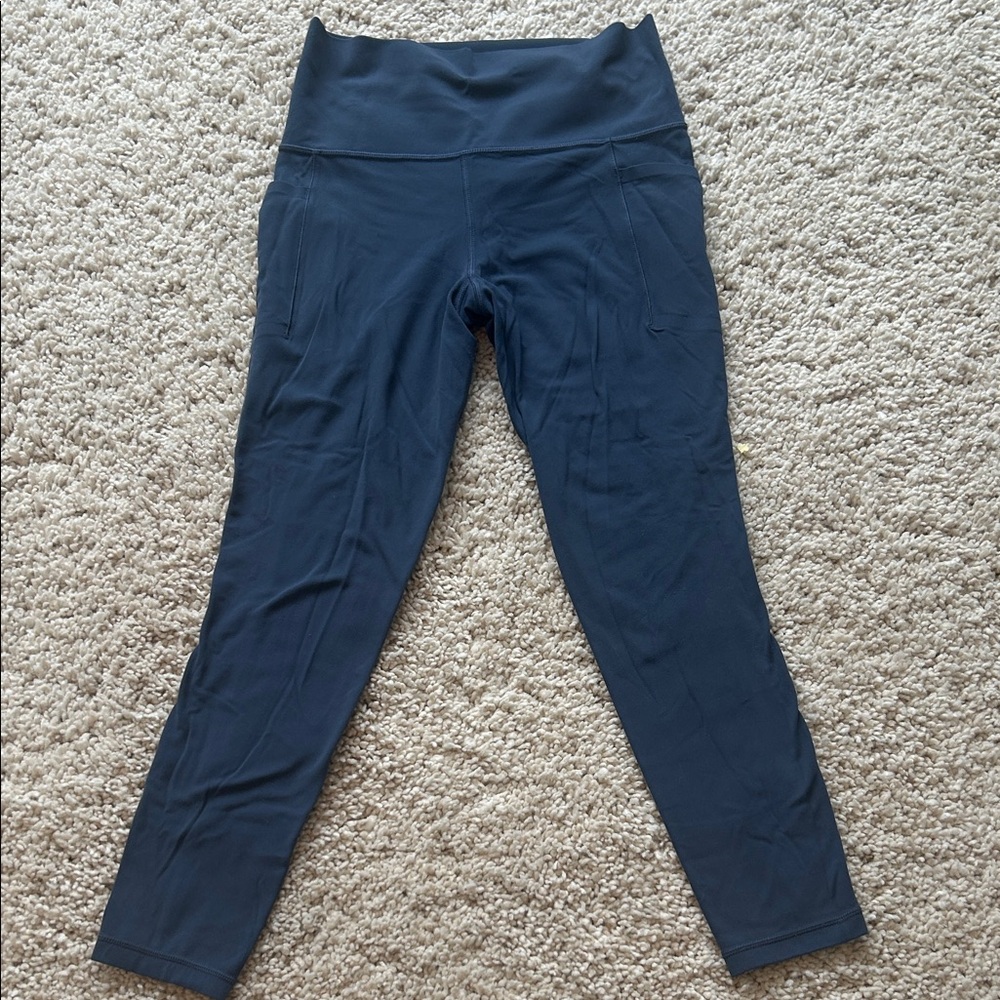 Athleta Salutation 7/8 Leggings- small